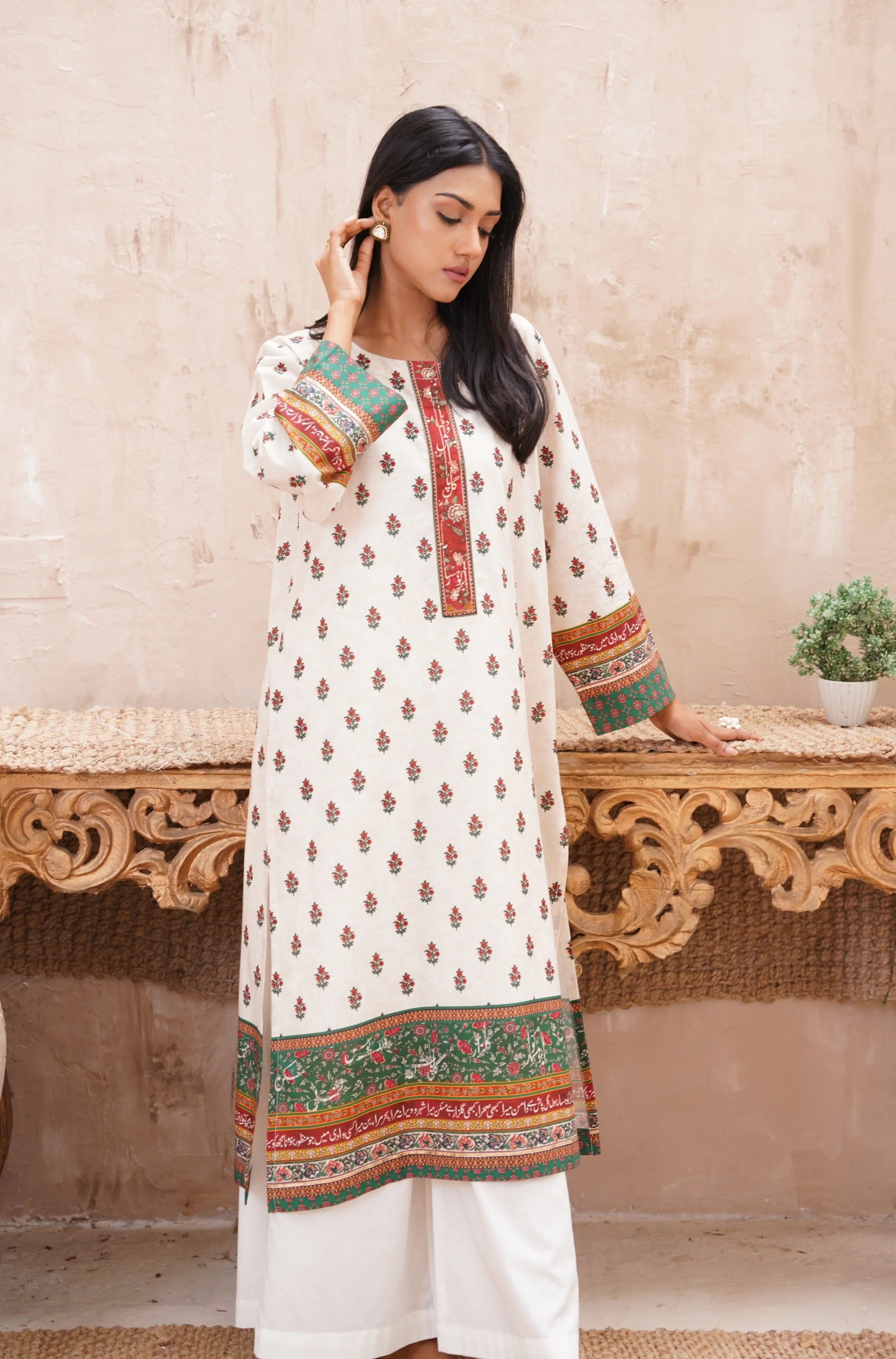 Fitrat (Spirt of Nature) Kurta - Off White & Green