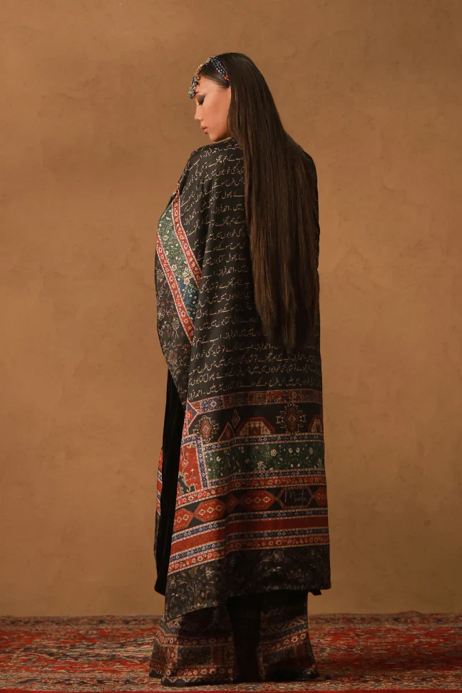 Khumar (Euphoria) Velvet Cape - Image 5