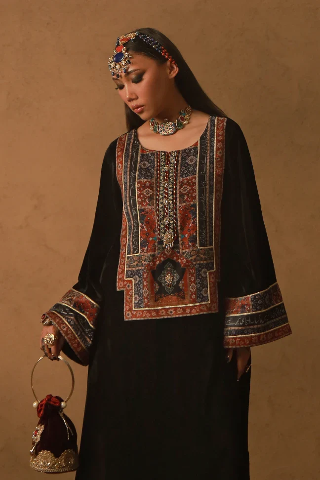 Khumar (Euphoria) Velvet Set - Image 2