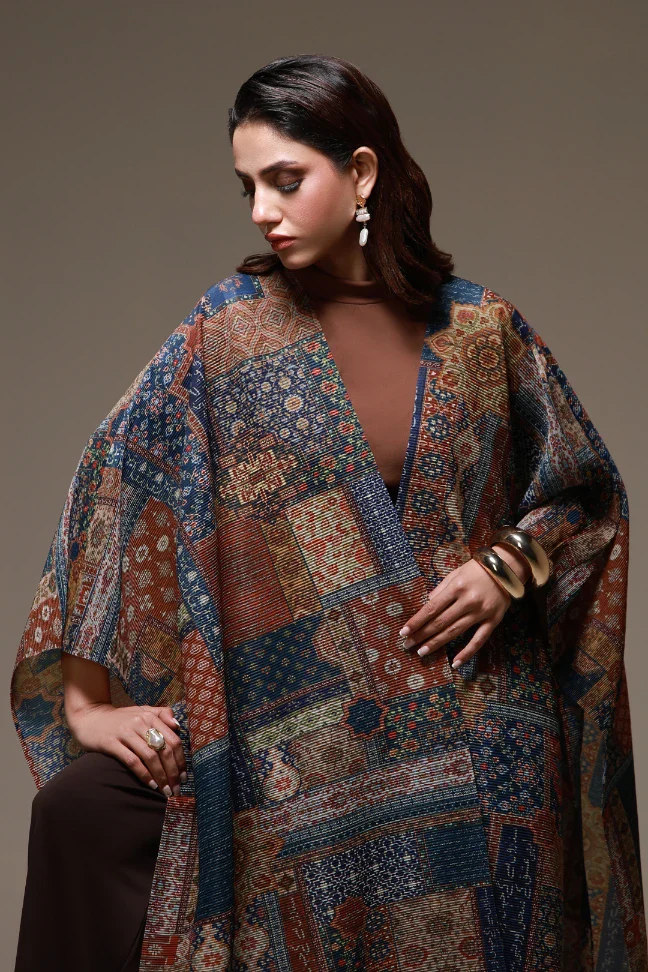 Mayal (Affectionate) Cape - Image 4