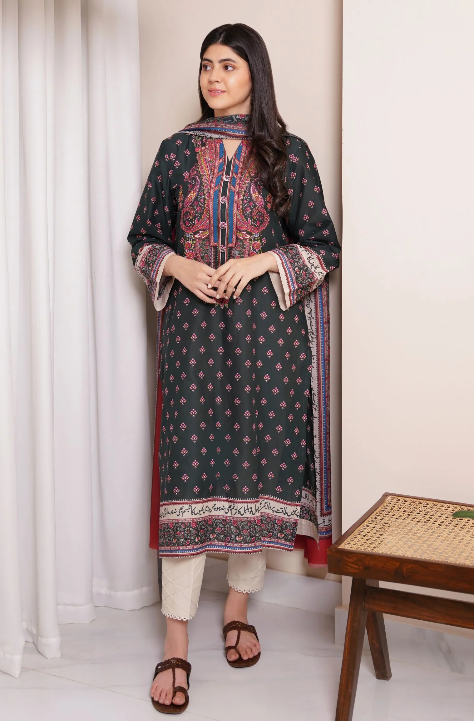 Meher (Grace) Kurta - Dark Green - Image 4