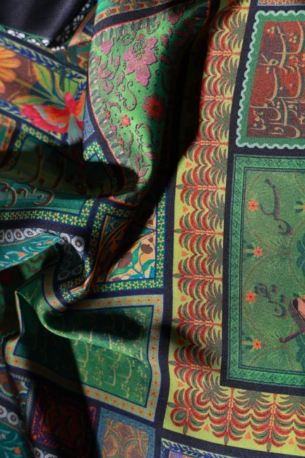 Mumkin (Possibility) - Scarf - Image 7