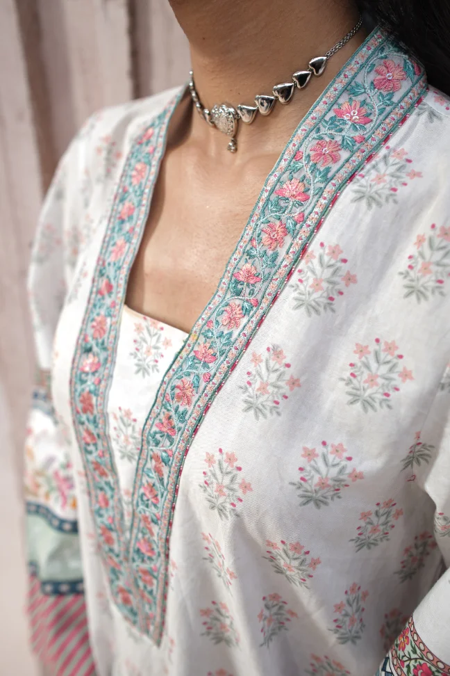 Nargis (Daffodil) Kurta - Image 3