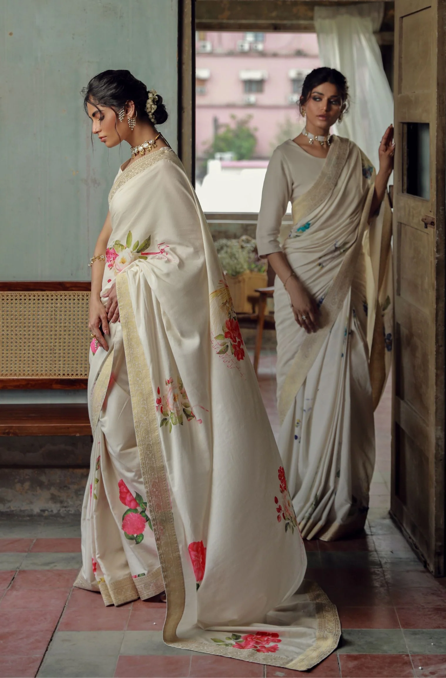 Roop (Luminous Grace) Saree - Beige & Blue - Image 4