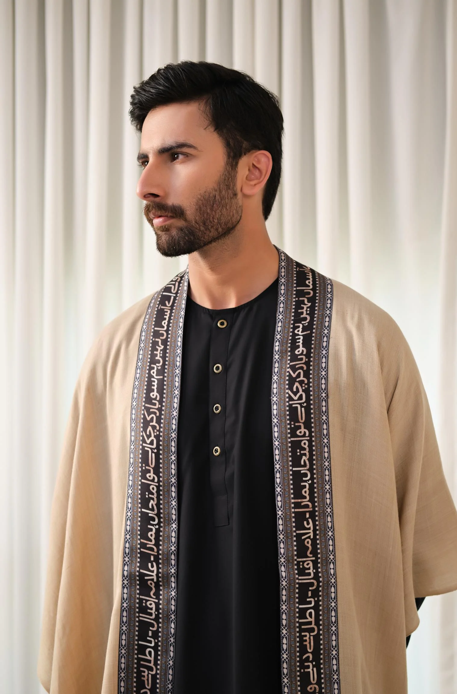 Sabaat (Steady through Storms) - Beige & Black Cape - Image 3