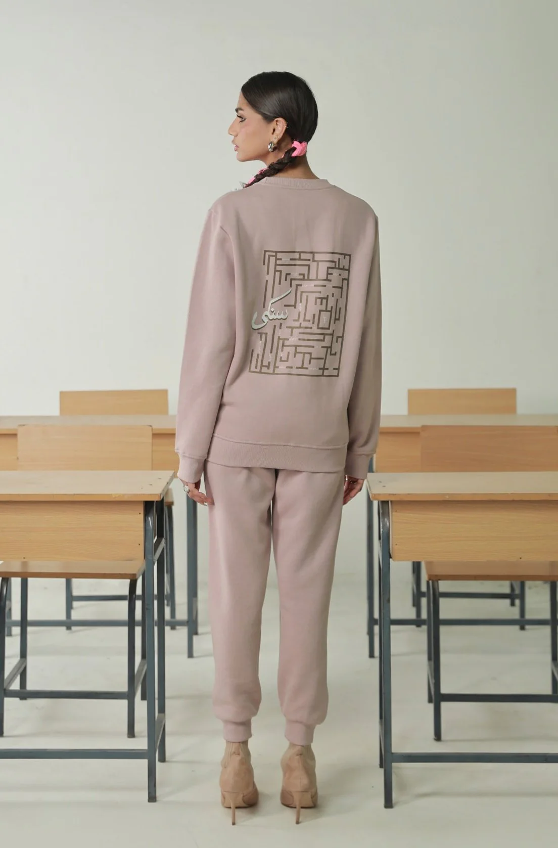 Sanki Sweatshirt - Lowkey Pink - Image 5