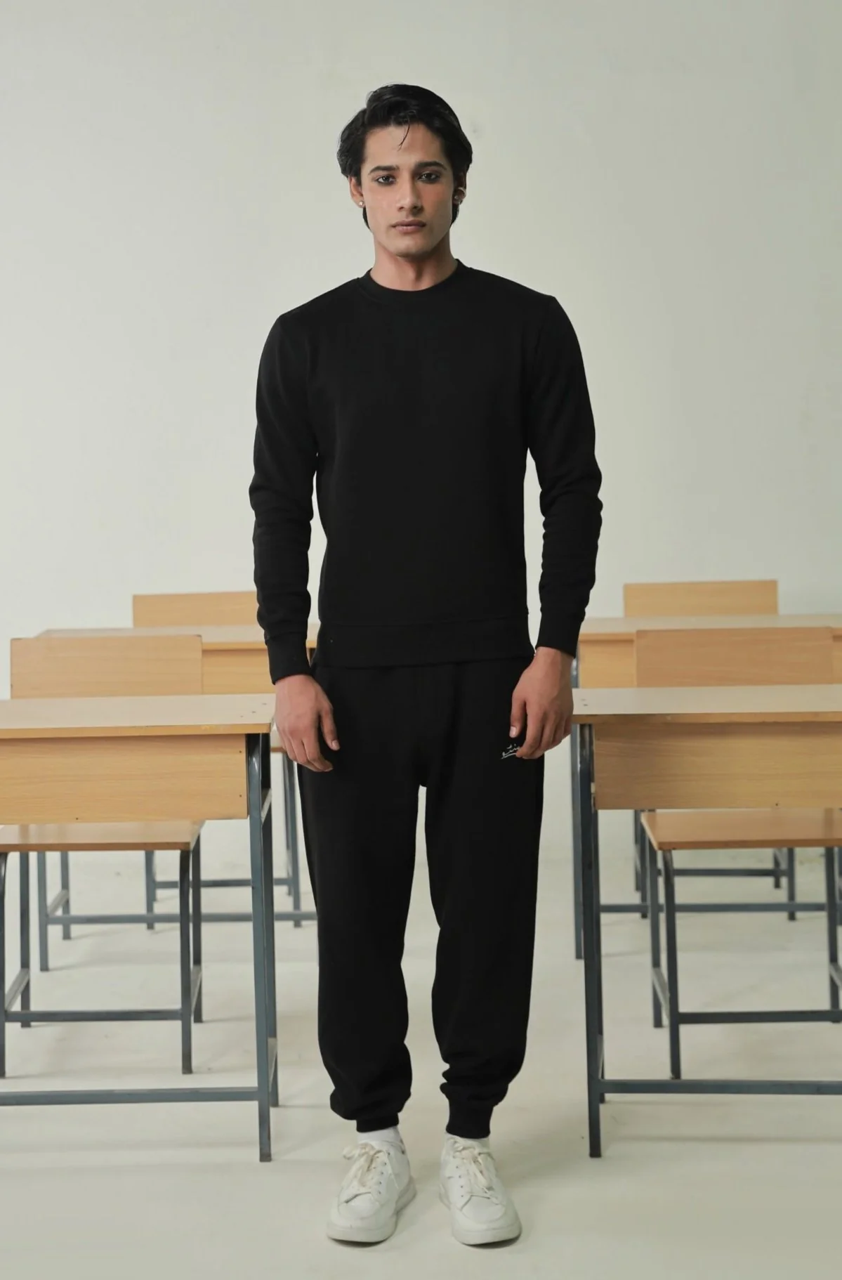 Sanki Sweatshirt - Raven Black - Image 5