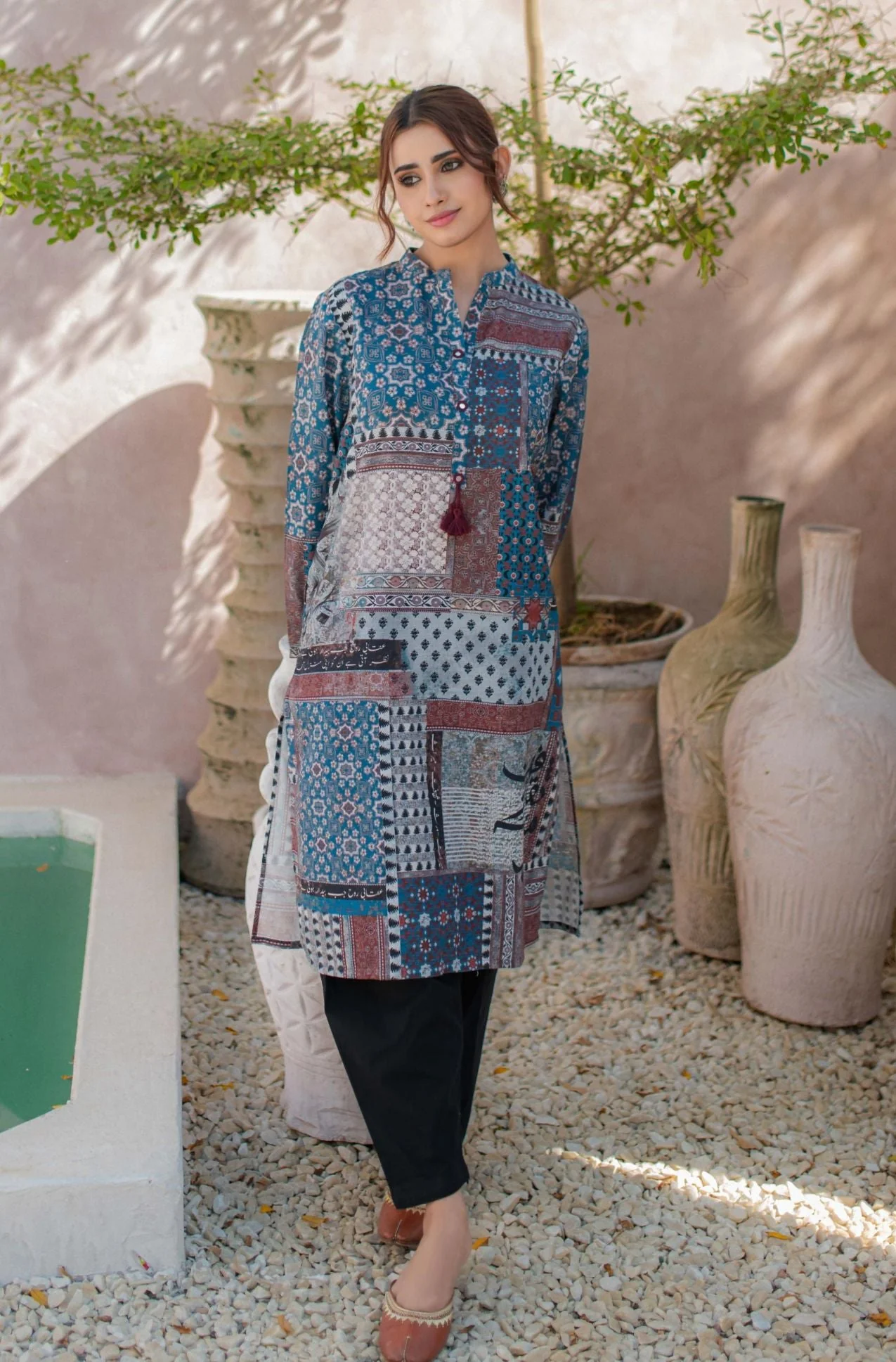 Saqafat (Culture) - Blue & Maroon Kurta - Image 4