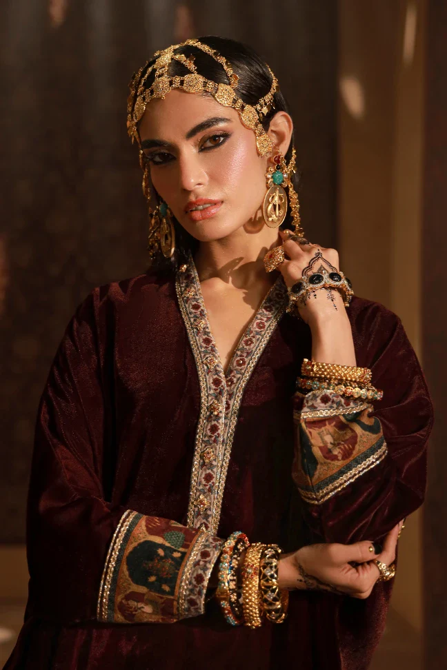 Shirin (Delightful) Velvet Set - Image 2