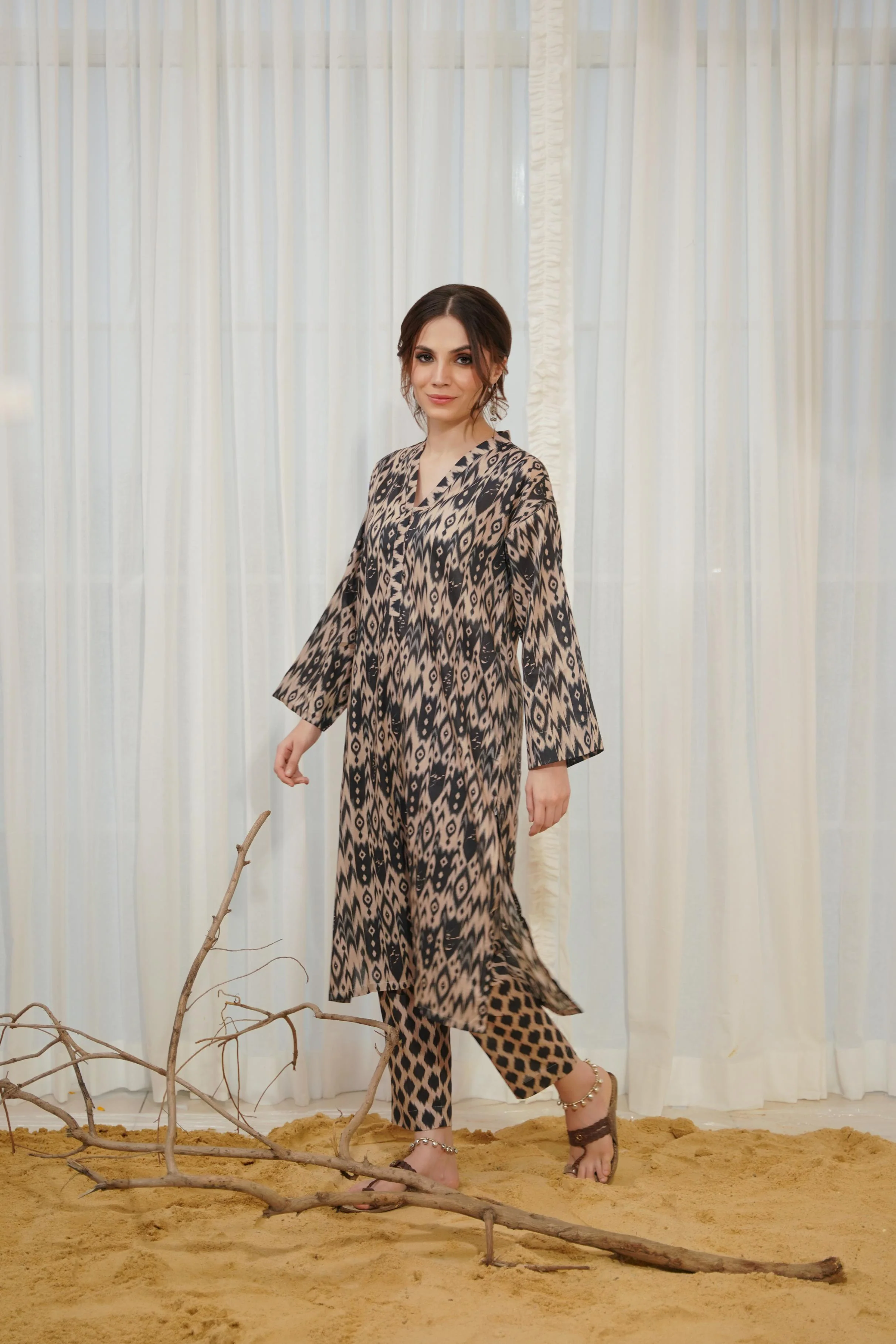 Suroor (Happy Heart) - Black & Beige Co-ord Set - Image 4