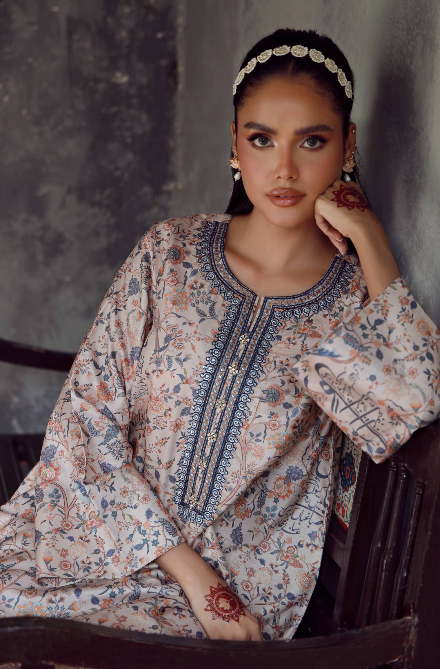Zeba (Graceful Presence) Set - Image 5